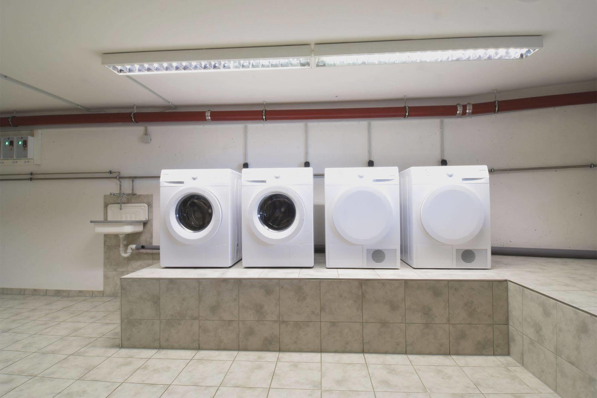 Aparthotel Donaustern アスバッハ・ボイメンハイム エクステリア 写真